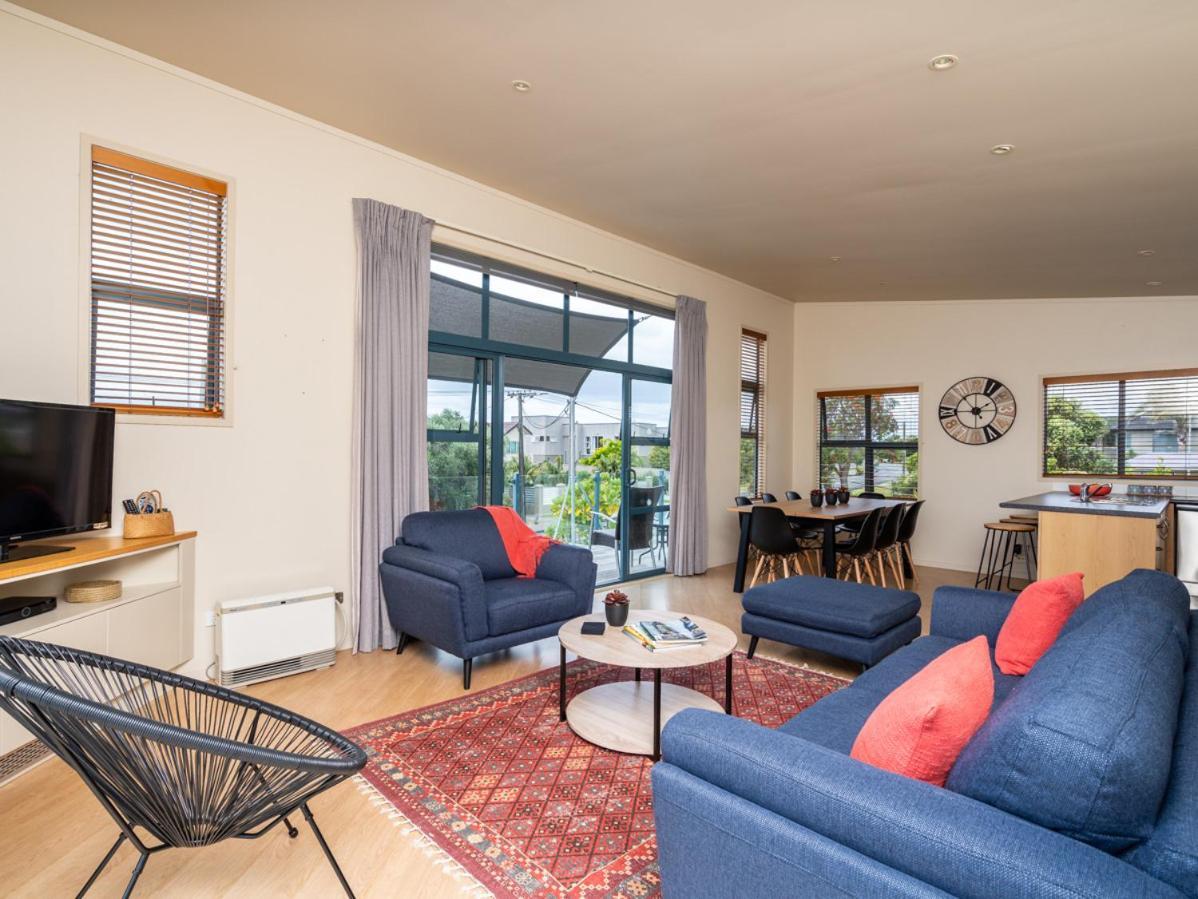 Oceans 8 - Mangawhai Heads Holiday Home Bagian luar foto