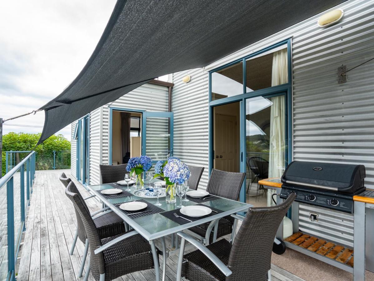 Oceans 8 - Mangawhai Heads Holiday Home Bagian luar foto